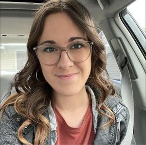 Meet your Posher, Tiffany